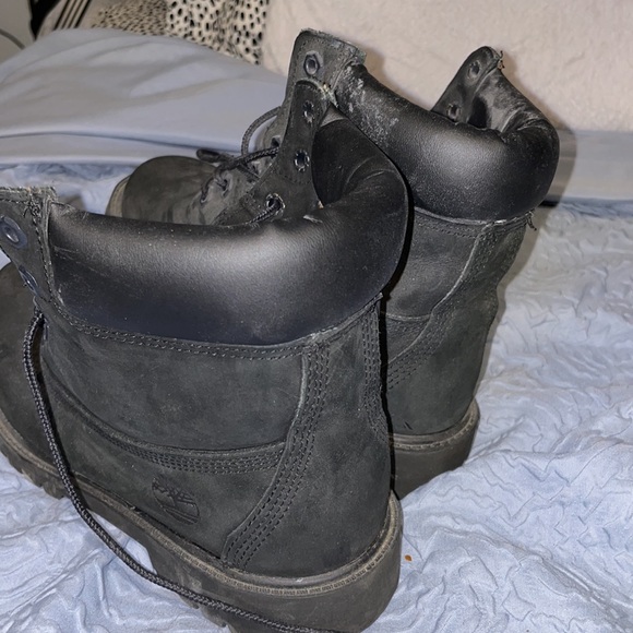 Worn once black Timbs - Picture 3 of 3